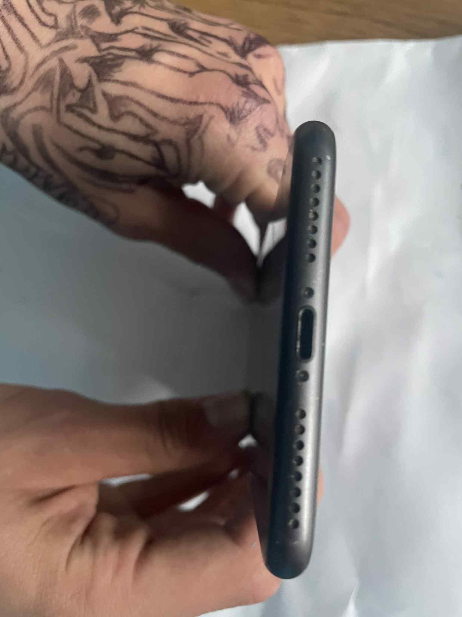 iPhone 8 Plus sprzedam