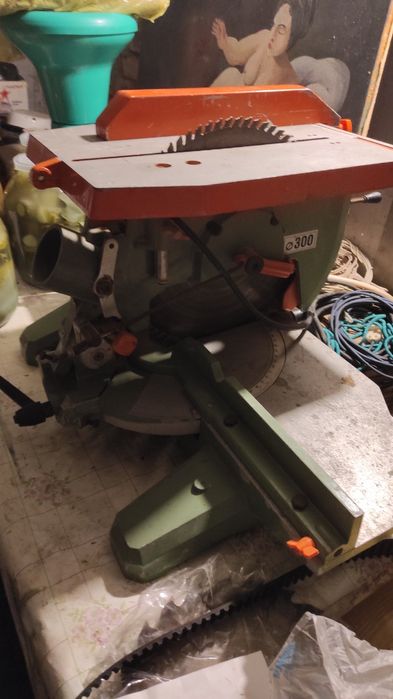 Станок для різання деревини