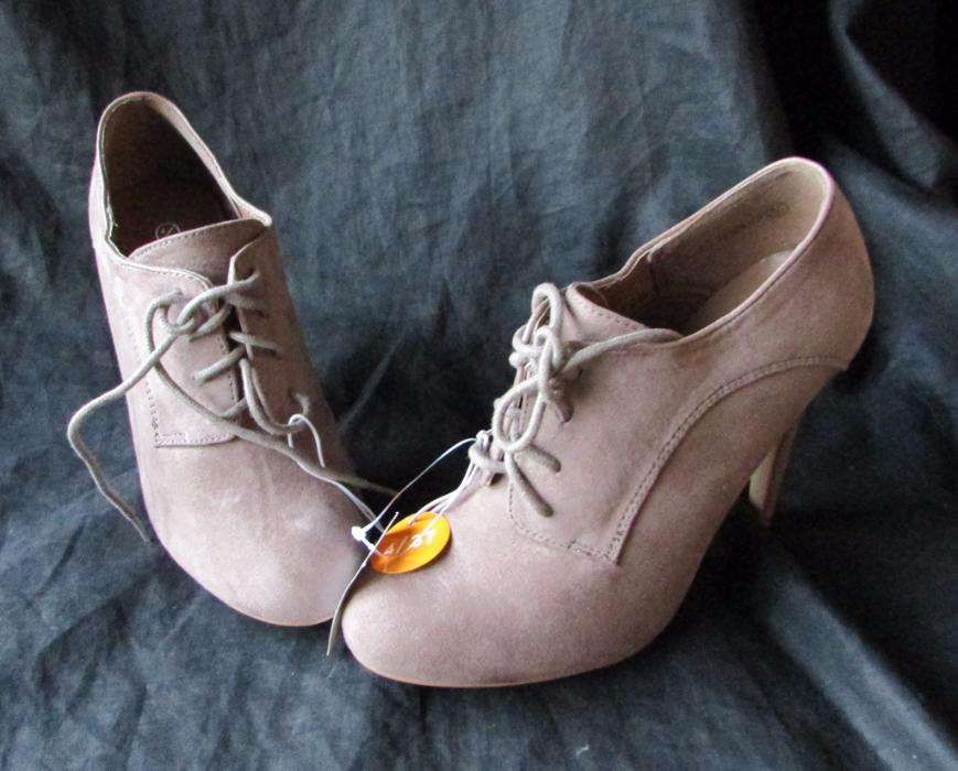 Sapatos de senhora
