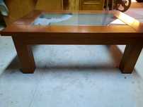Vende-se Mesa de sala com vidro