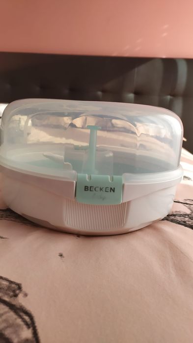 Esterilizador de biberões para microondas