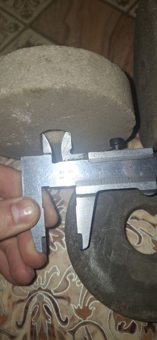 Круги заточные, абразивные.