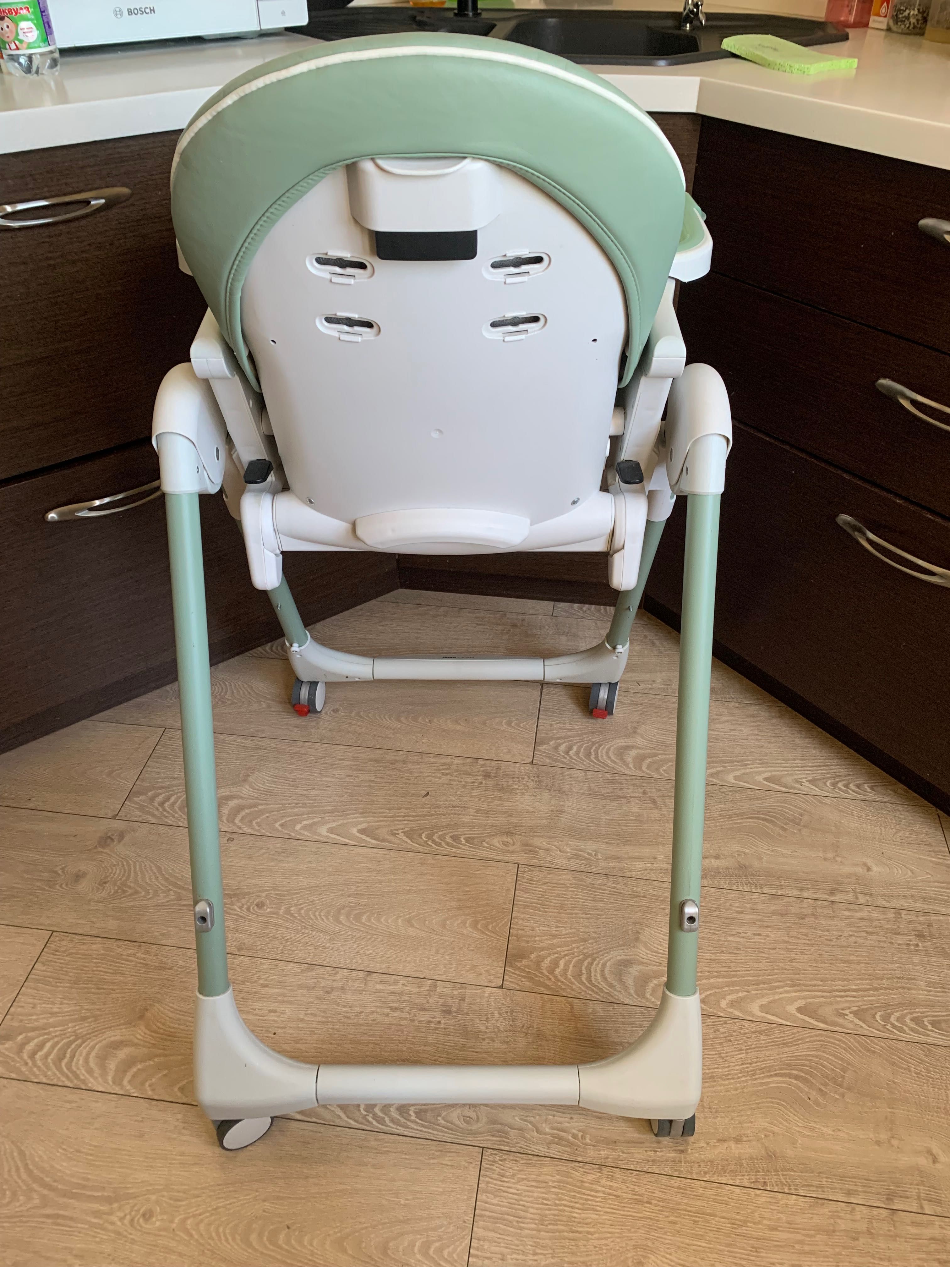 Стільчик для годування peg perego