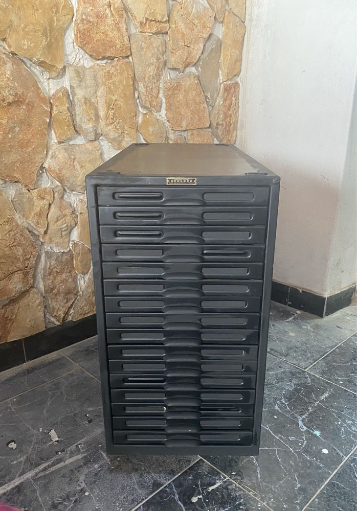 Arquivador antigo marca Seeldex em ferro