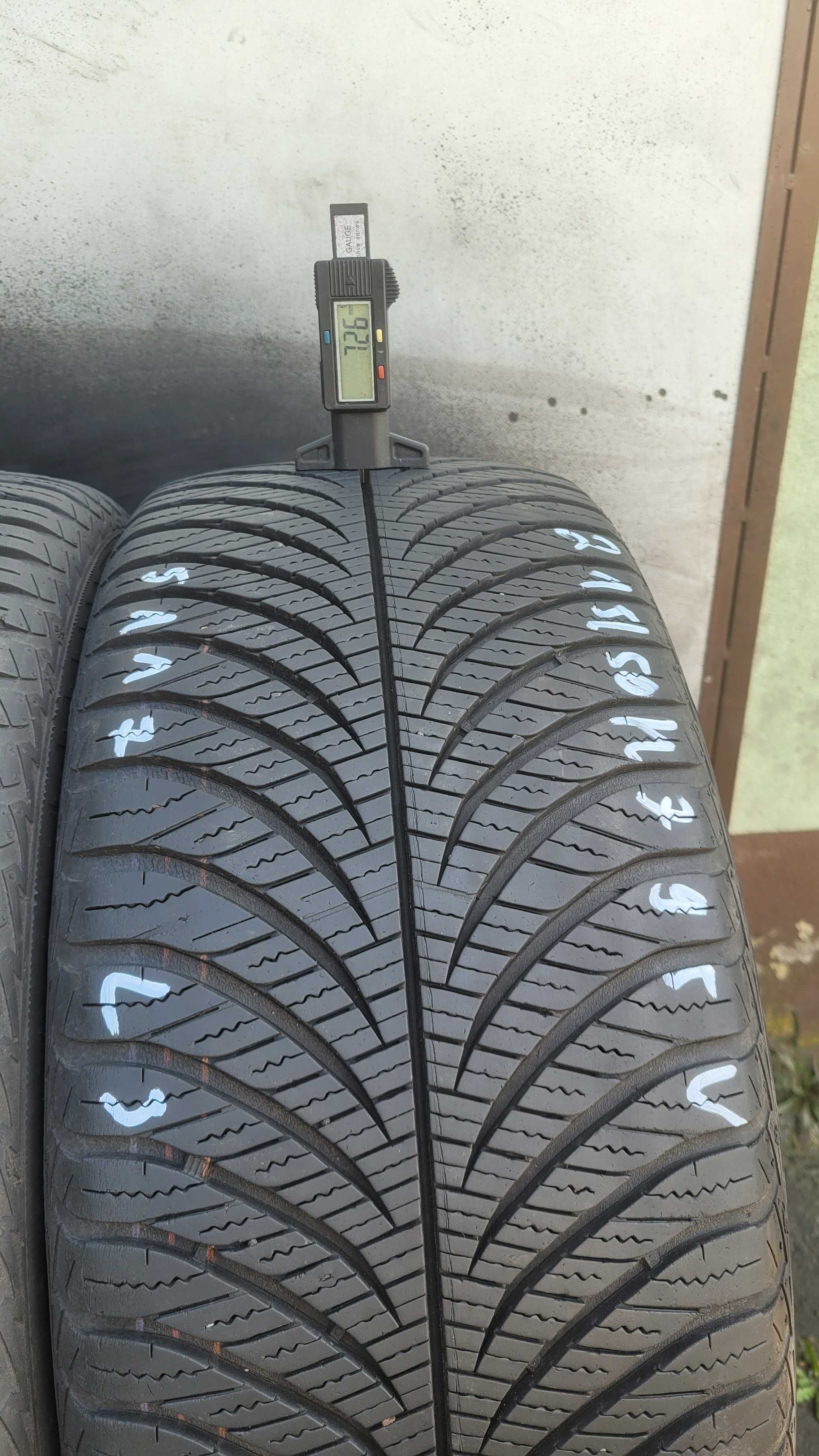 215/50/17 Goodyear Vector 4Seasons GEN-2  7,5mm 2szt