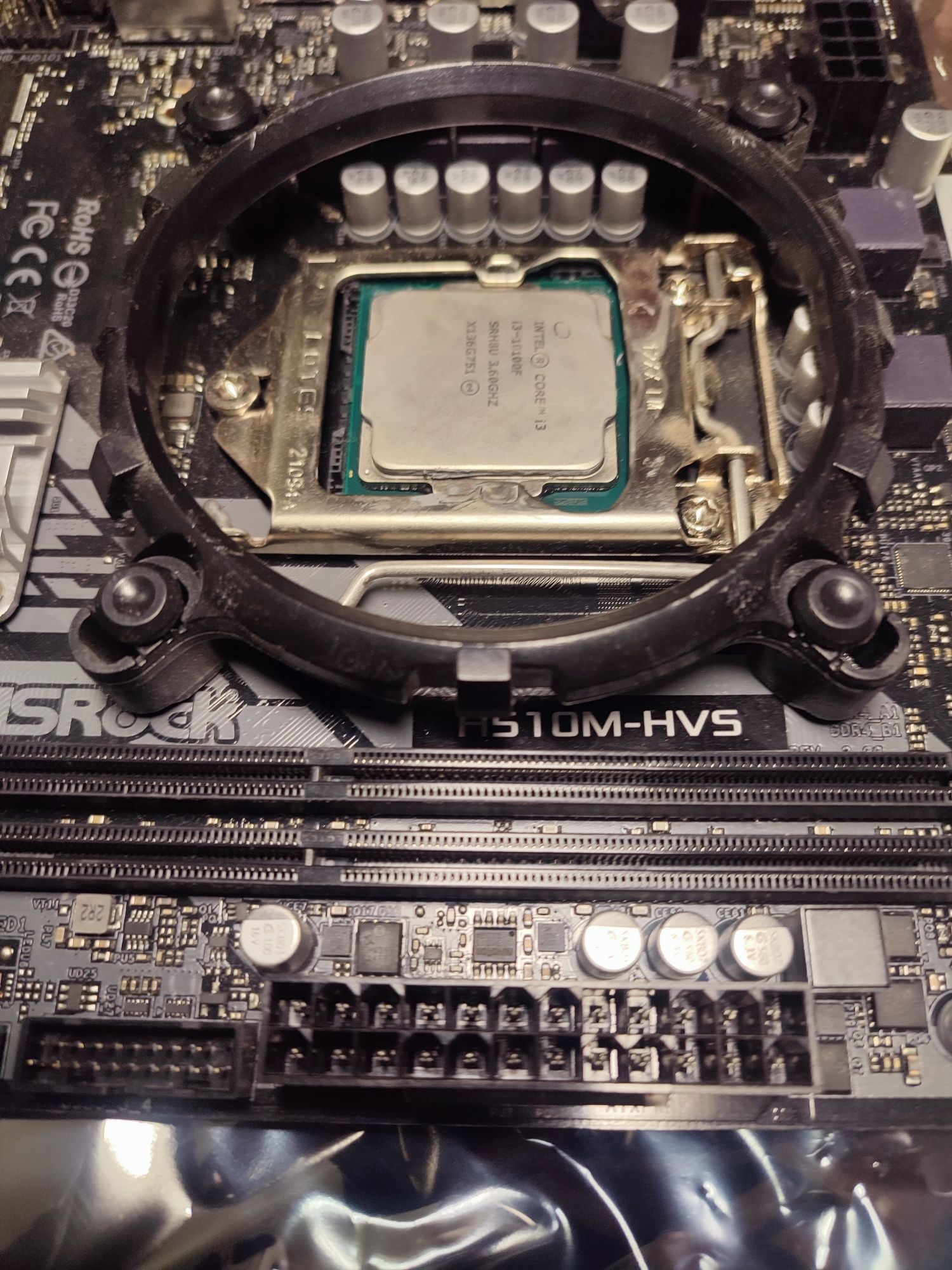 Asrok H510M-HVS і процесорI3 10100F, бп  500 w