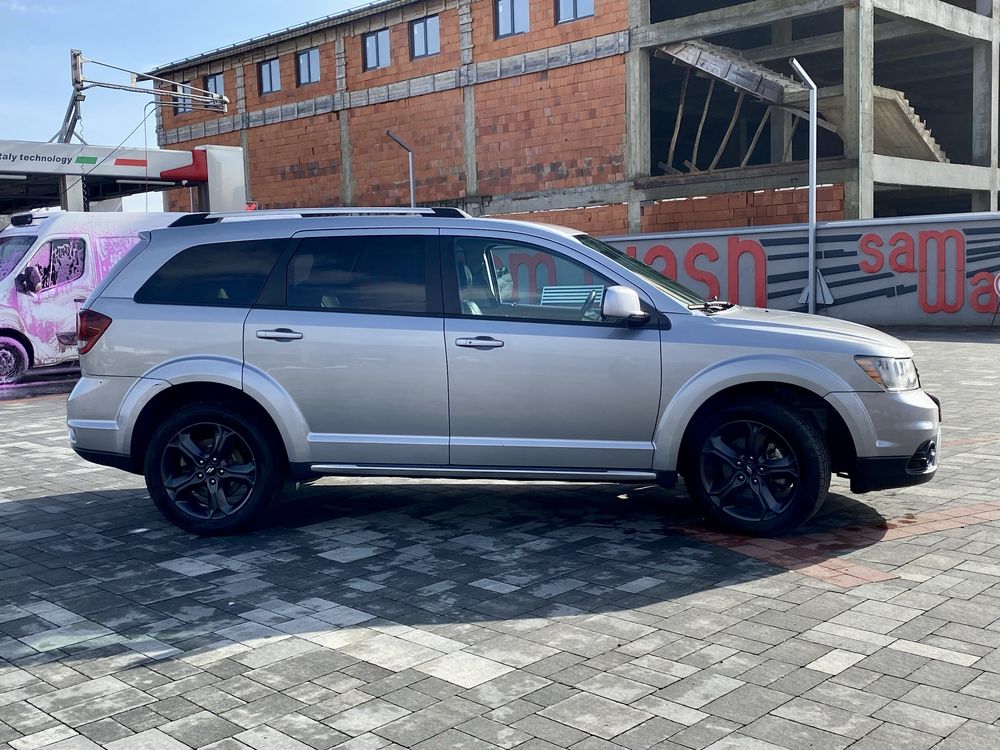 Dodge Journey Crossroad