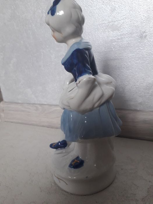 Девушка (Германия)