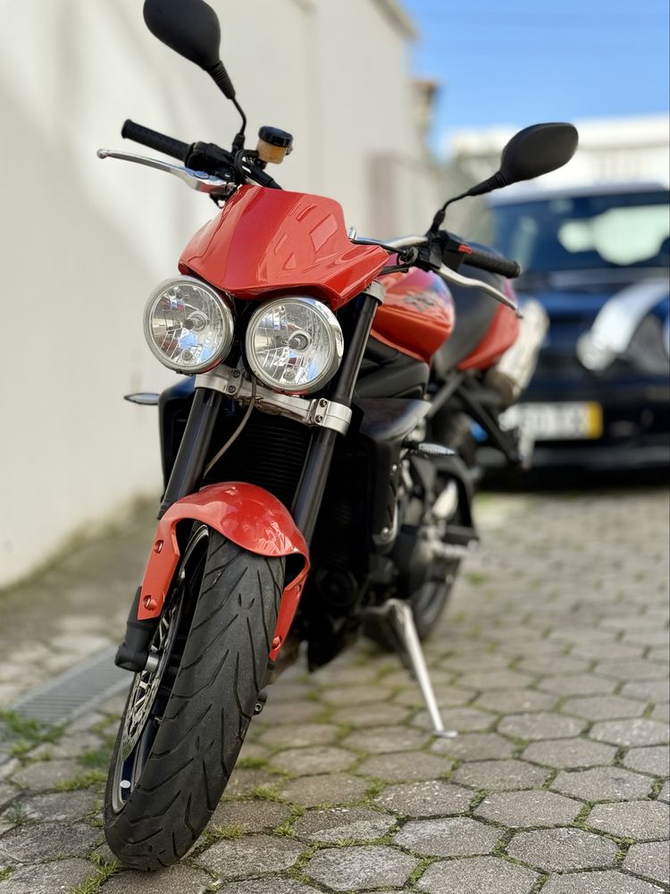 Triumph Street Triple R 675