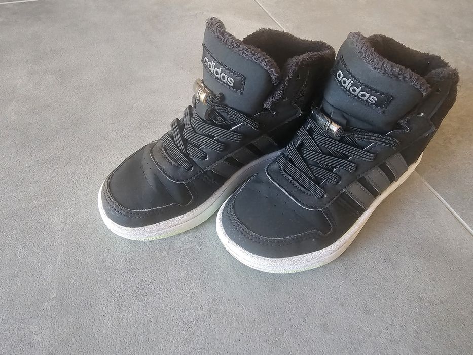 Buty adidas ocieplane