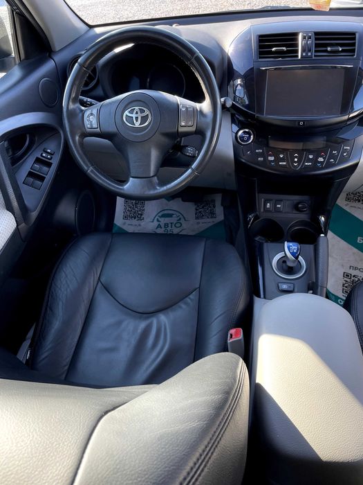 Продам Toyota RAV 4 EV 2013 рік можлива розстрочка,кредит,обмін!