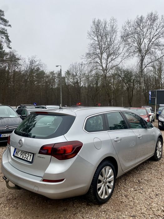 Opel Astra 2012 1.4T Hak!