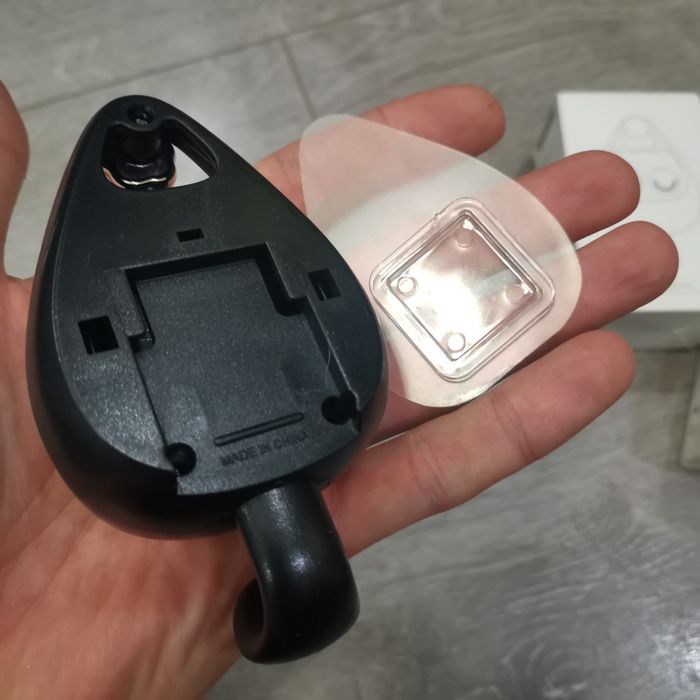 Крючек, вешалка в виде котёнка