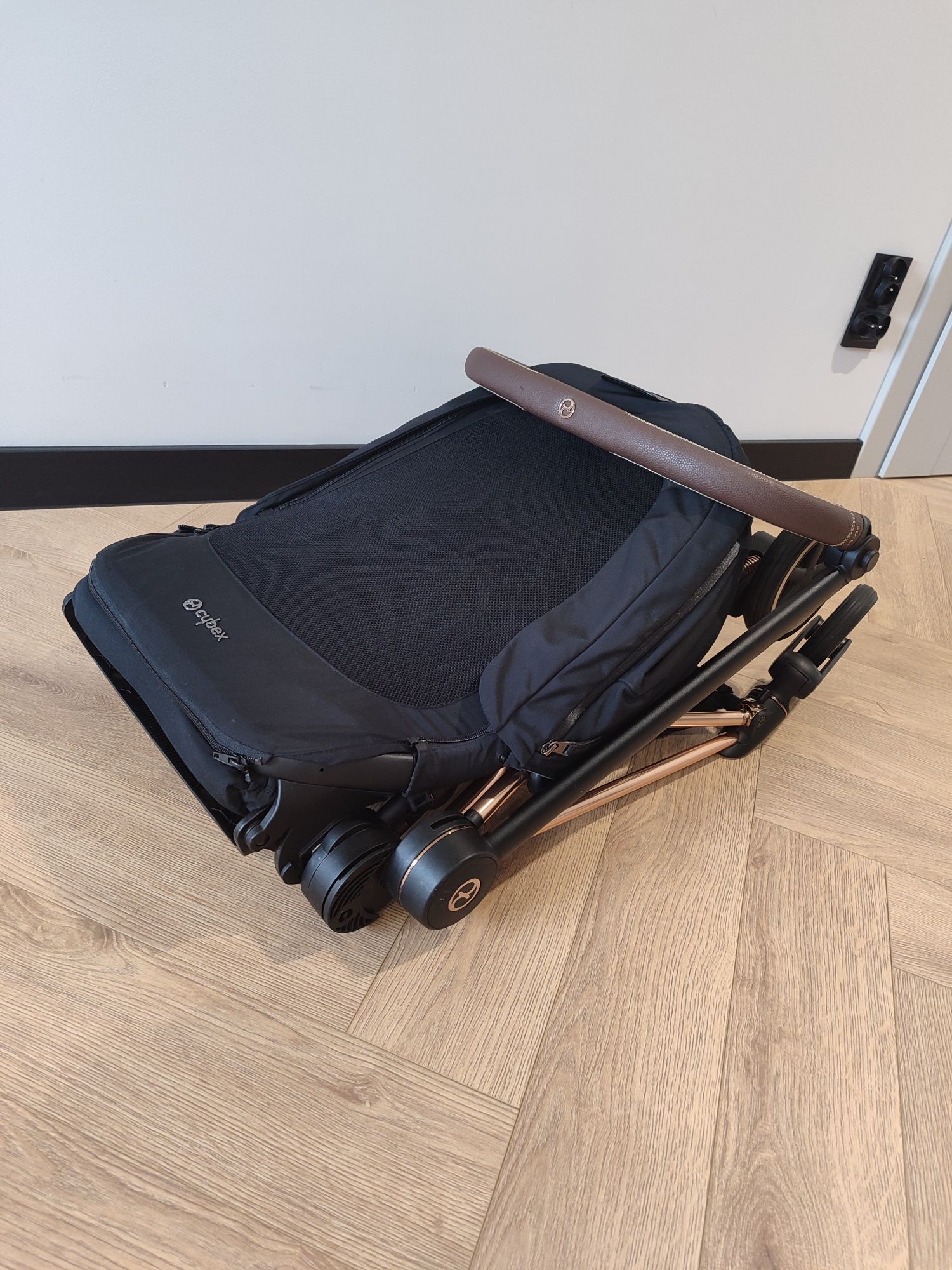 Wózek spacerowy marki Cybex Mios stan niemalże idealny