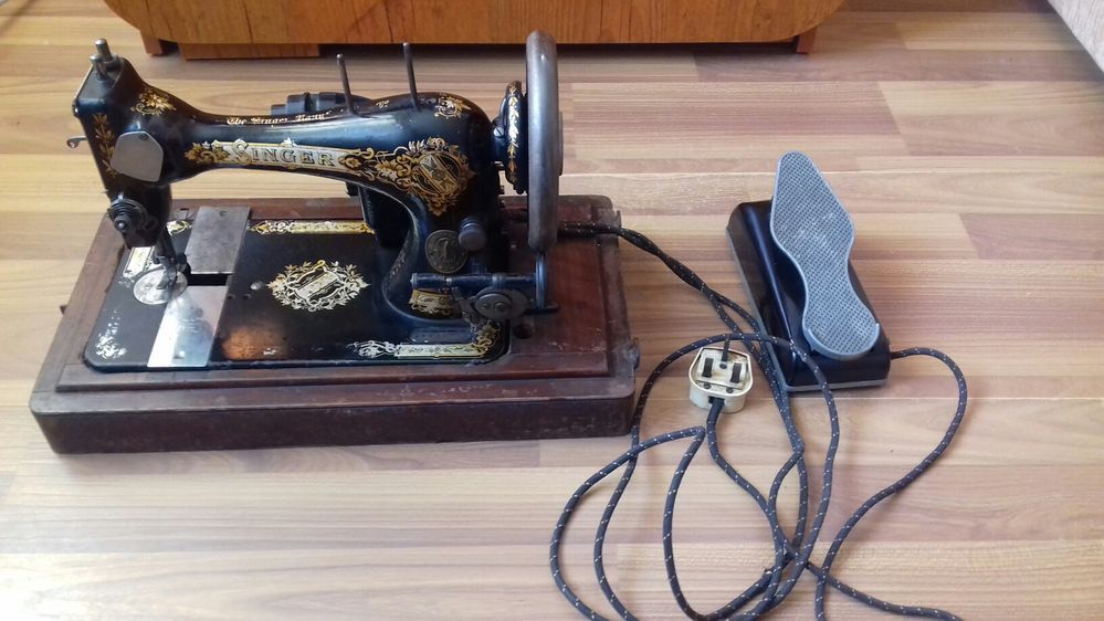 Вінтажна швейна машинка SINGER 1886 року. Антикварна!