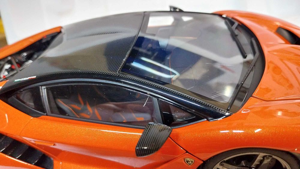 AUTOart 1:18 Lamborghini Centenario 2016 orange AA79201 -wada