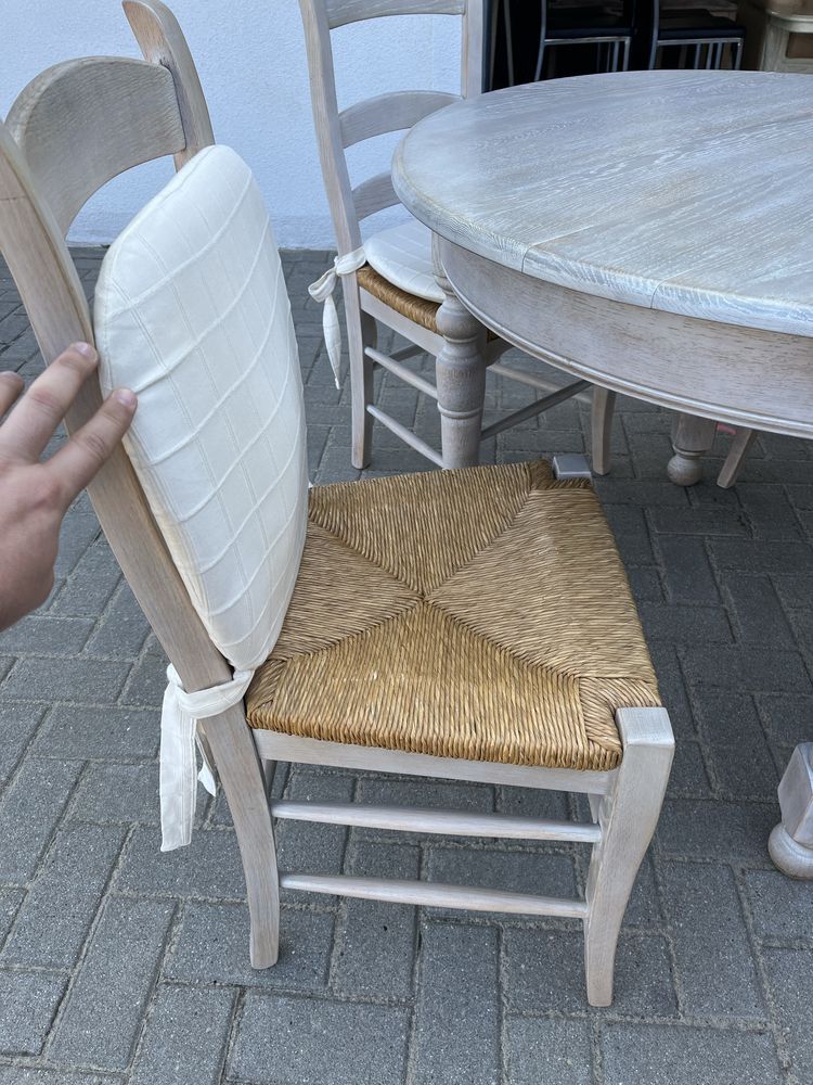 Dębowy okrągły stół + 4 krzesła