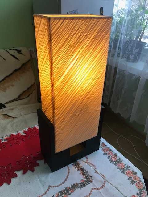 Lampa Stojąca Ciemne drewno, beżowy klosz, 60 cm, romantyczna