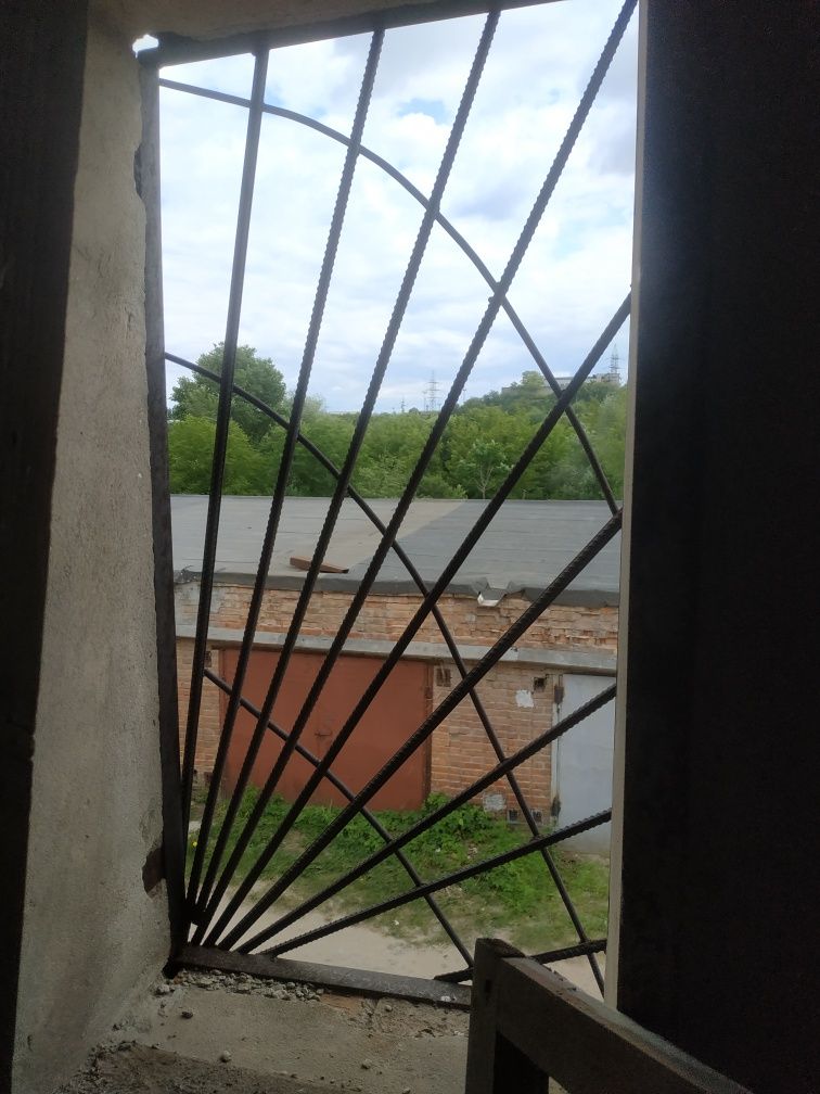 Гараж большой ул.Саксаганского