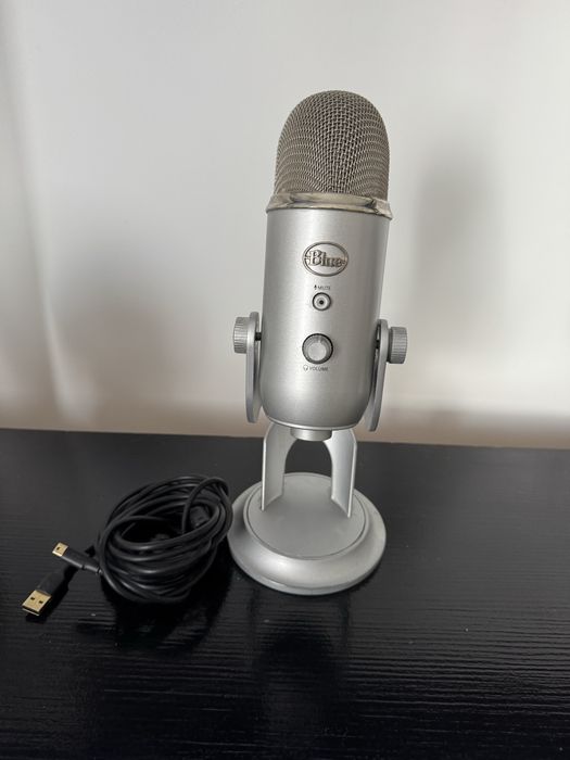 Blue Yeti mikrofon z kablem
