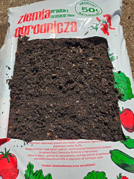 Ziemia Ogrodnicza Warzywno Kwiatowa Torf Podłoża Kora Sosnowa