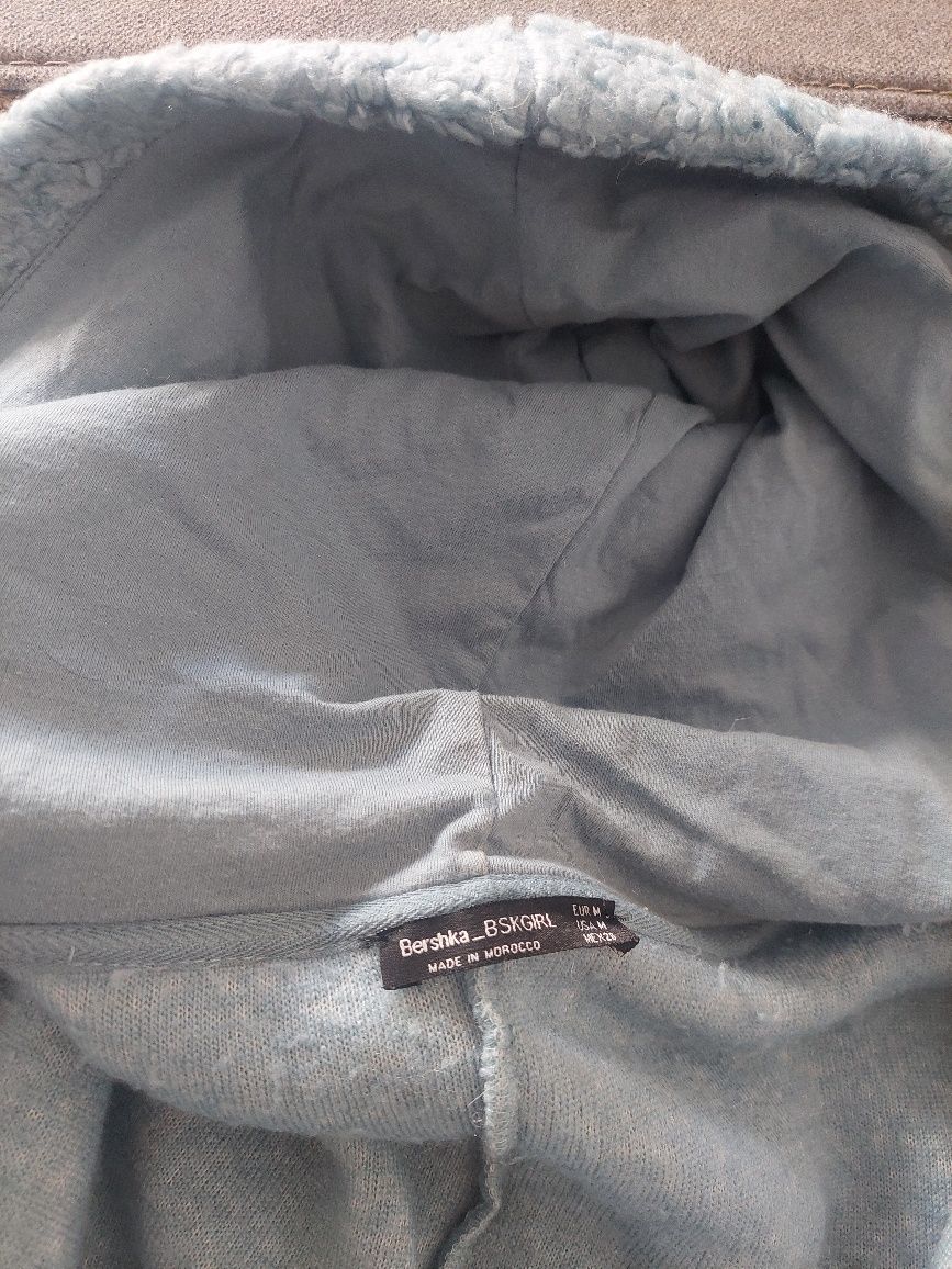 Bluza futerkowa Bershka
