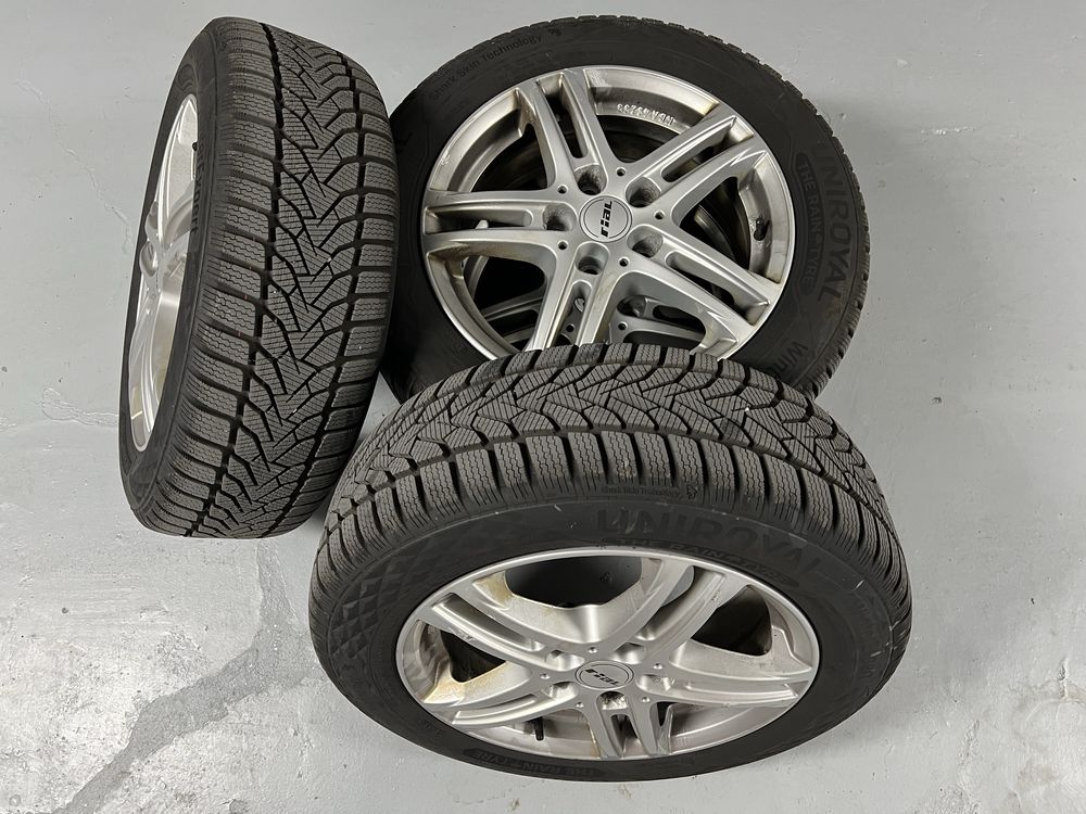 Jantes R16 com pneus Uniroyal 205/55 furação 5x114,3/67,1