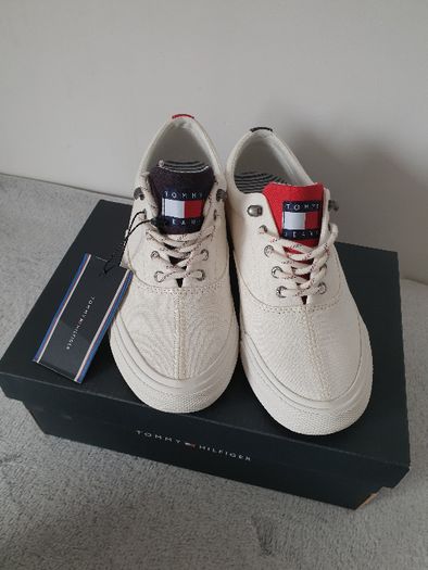 Nowe buty Tommy Hilfiger rozmiar 37 tenisówki trampki białe