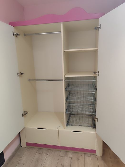 Zestaw mebli dla księżniczki