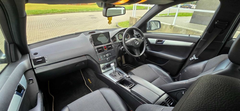 MERCEDES-BENZ W204 220CDI 170PS Pakiet AMG 2007 rok Anglik Zapraszam