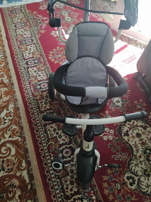 Rowerek trójkowy Kidsee TOYS