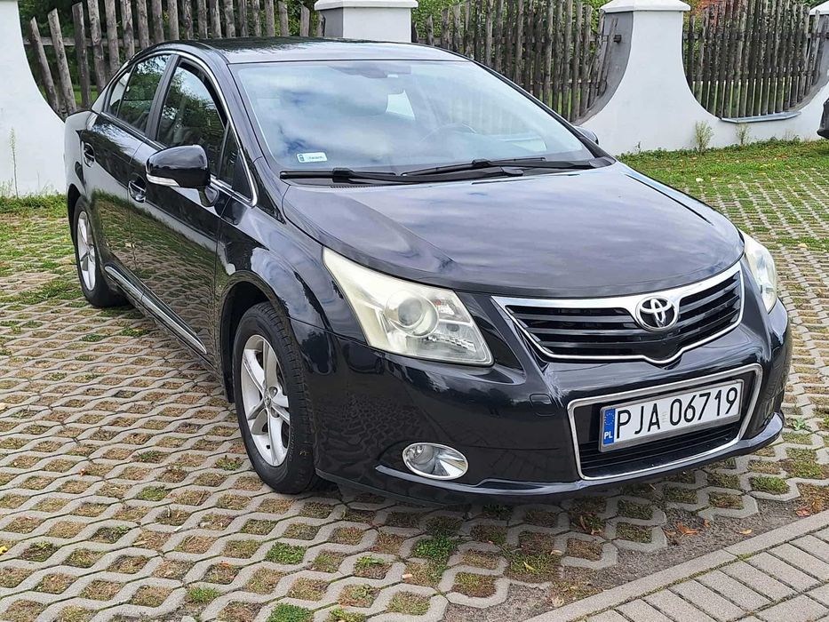 Toyota Avensis T27 stan bdb