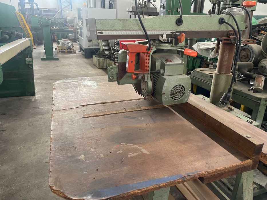 Serra Radial DEWALT