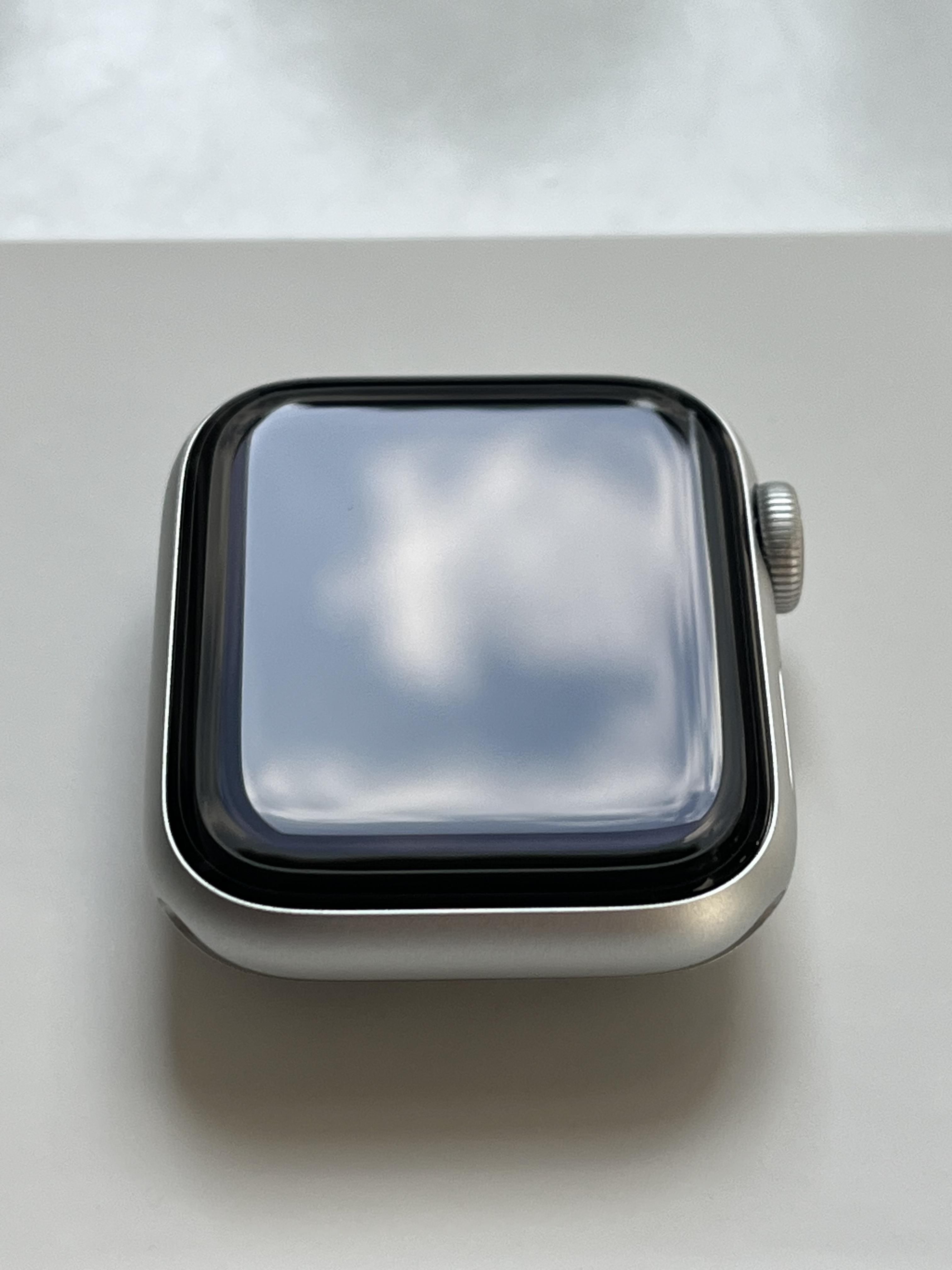 OUTLET Apple Watch SE Cellular 40mm srebrny denim S/M FV23 GW