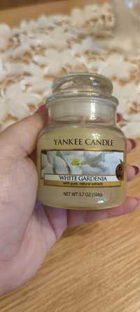 Świeca zapachowa yankee candle white gardenia 104g nowa
