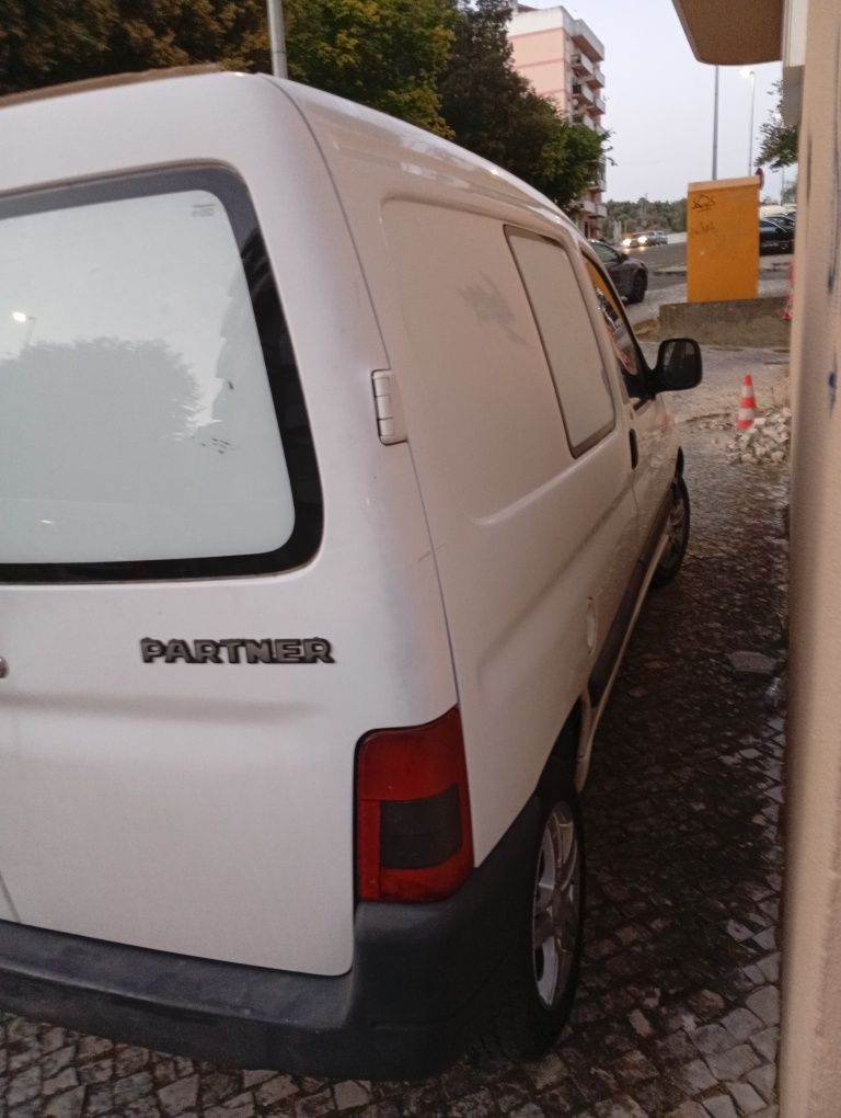 Carrinha Peugeot partner