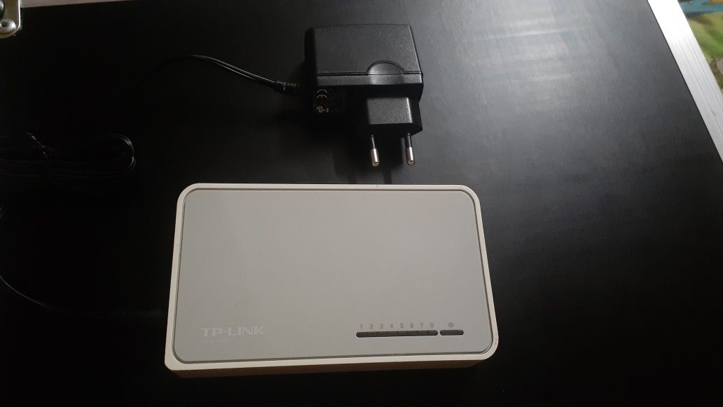 Комутатор TP-LINK TL-SF1008D 8*100Мбіт/с