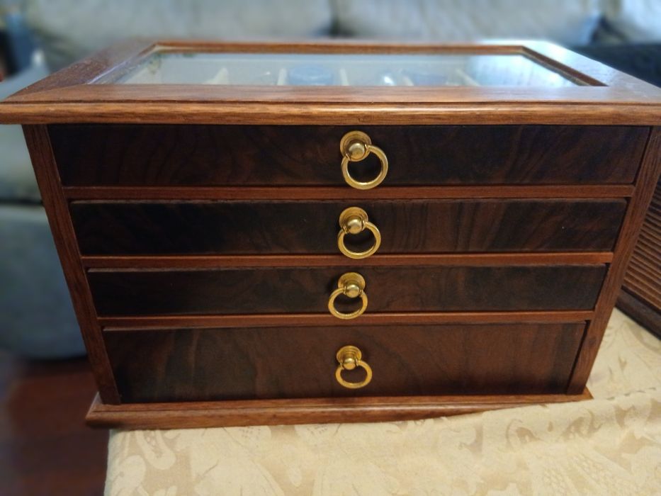 Movel para guardar relógios