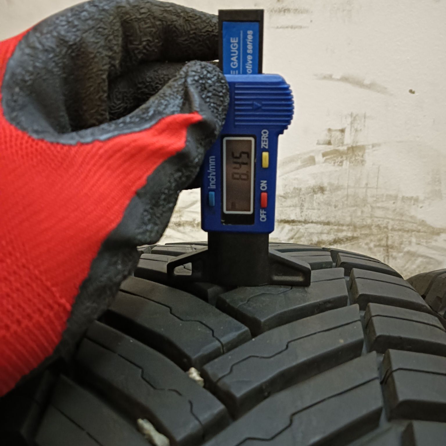 195/70/15C Michelin Agilis CrossClimate komplet