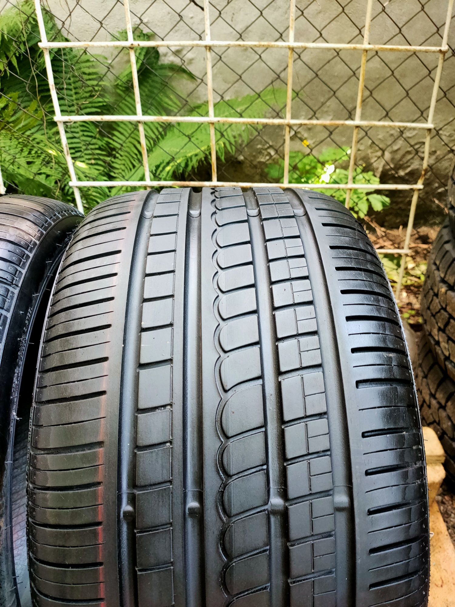 Літо 2шт 285/30 ZR18 93Y N4 Pirelli PZero Rosso