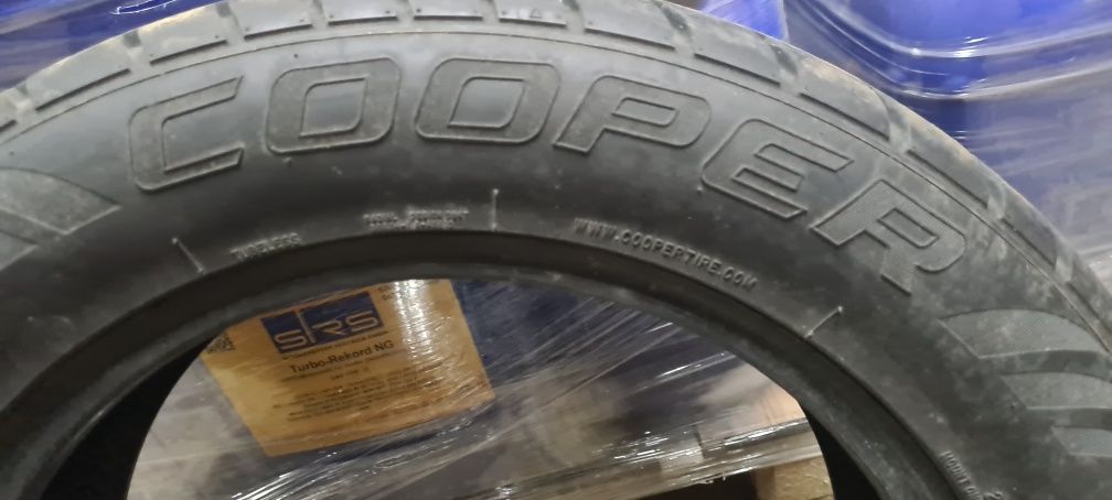 Продам комплект летней резины-COOPER 235/55R17