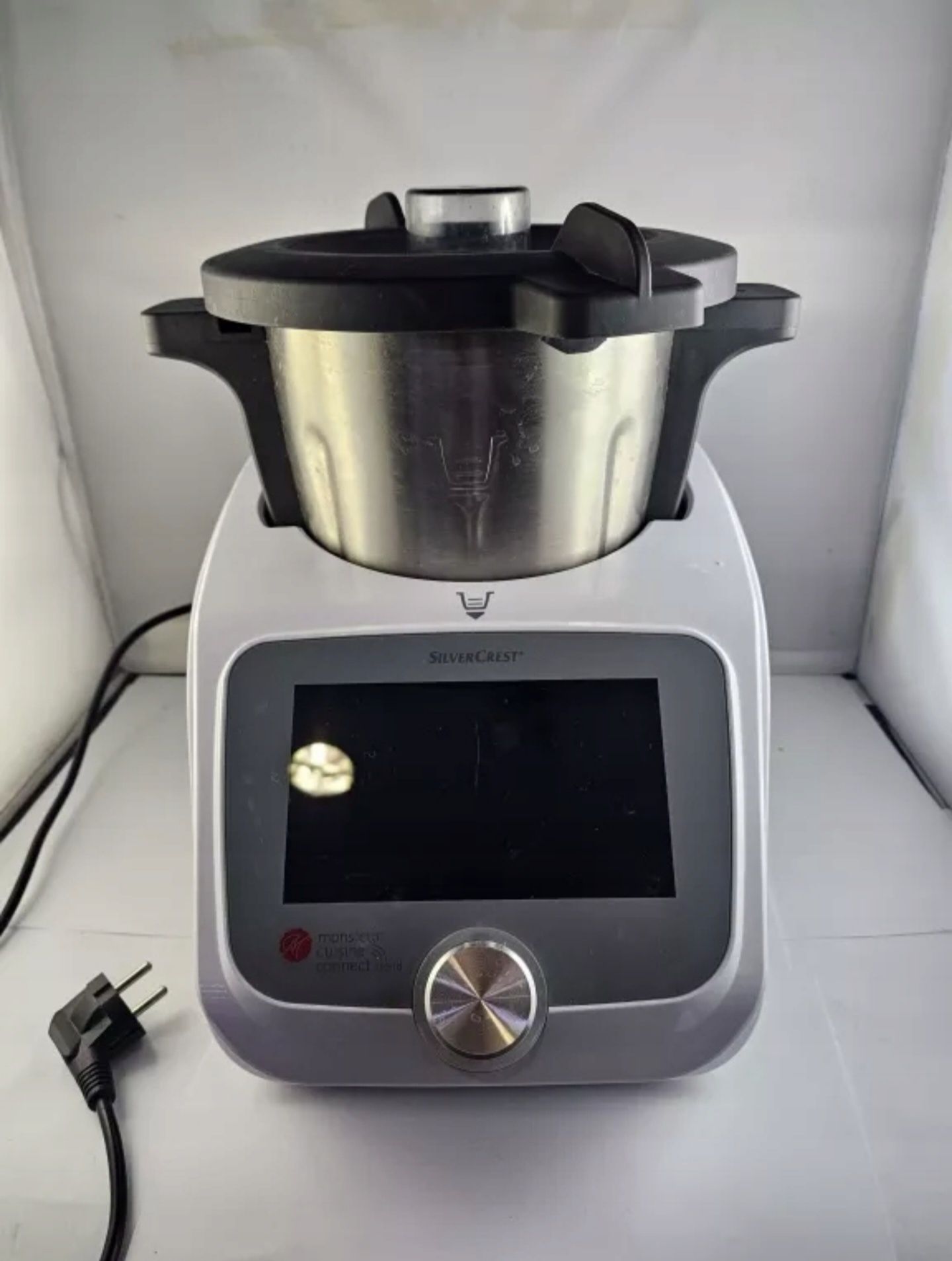 Lidlomix SILVERCREST skmc1200 F6

Na sprzedaż : LIDLOMIX SILVERCREST S