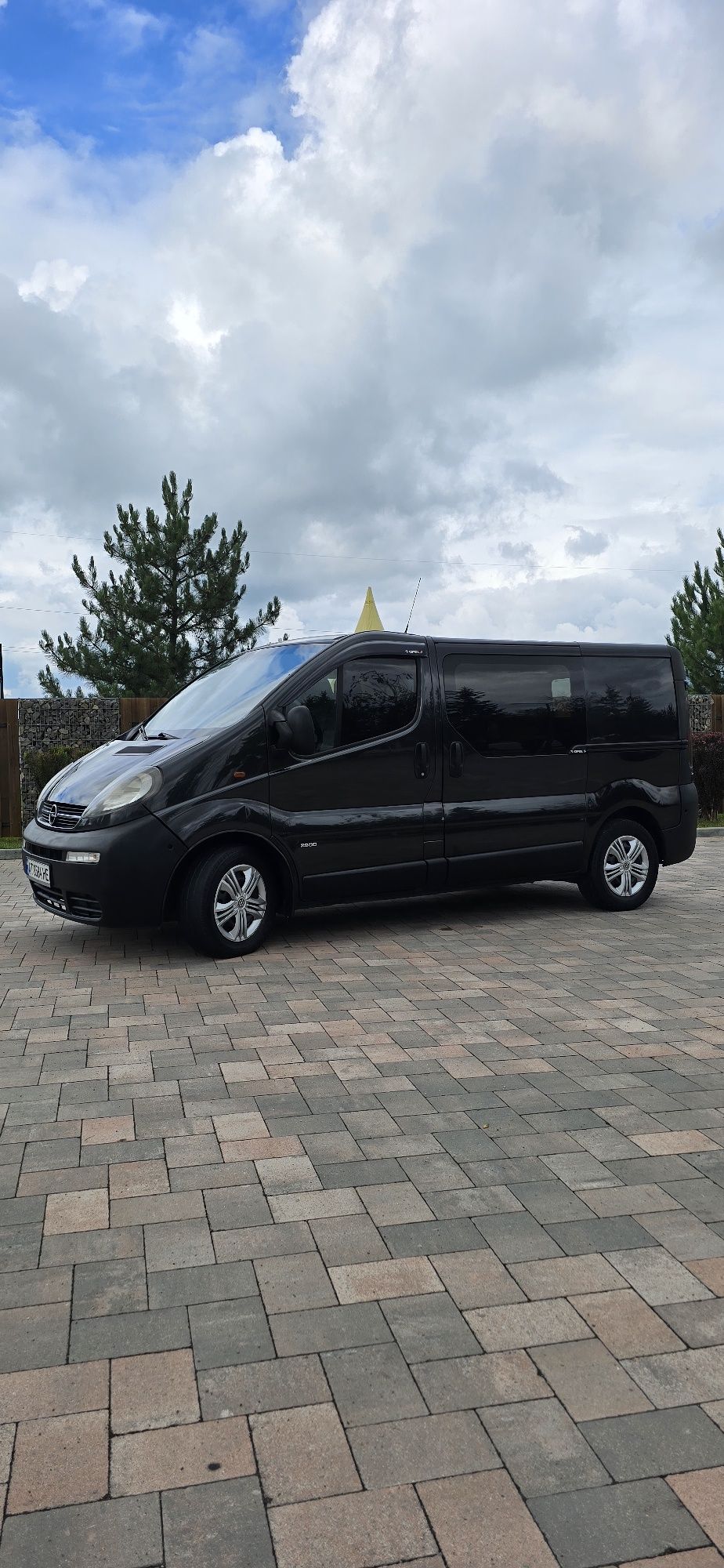 Opel vivaro, пасажир, бус.