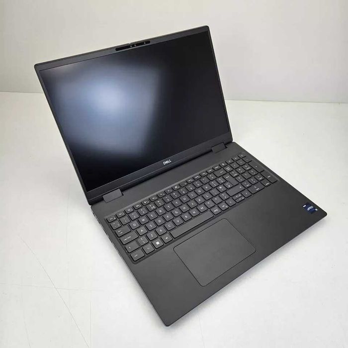Dell Precision 7670 -Intel i9-64 GB RAM- 2 TB M.2-RTX A2000