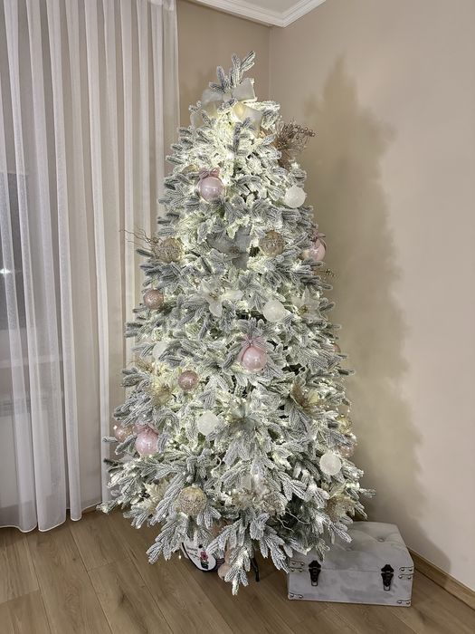 Продам ялинку засніжену