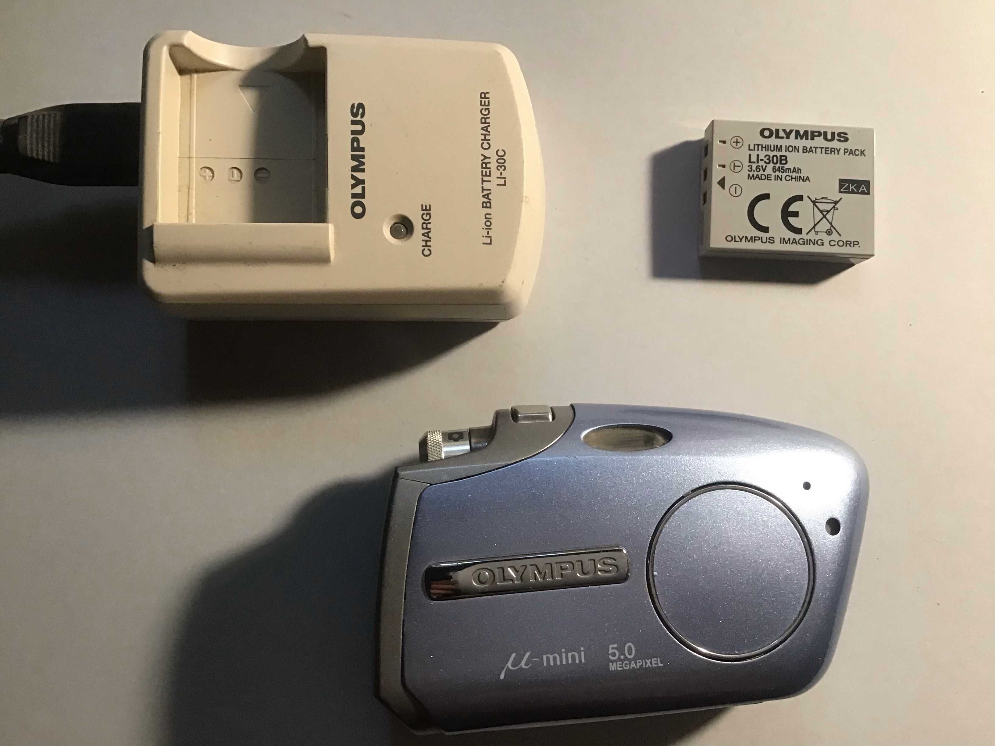 Olympus u-mini com carregador e bateria