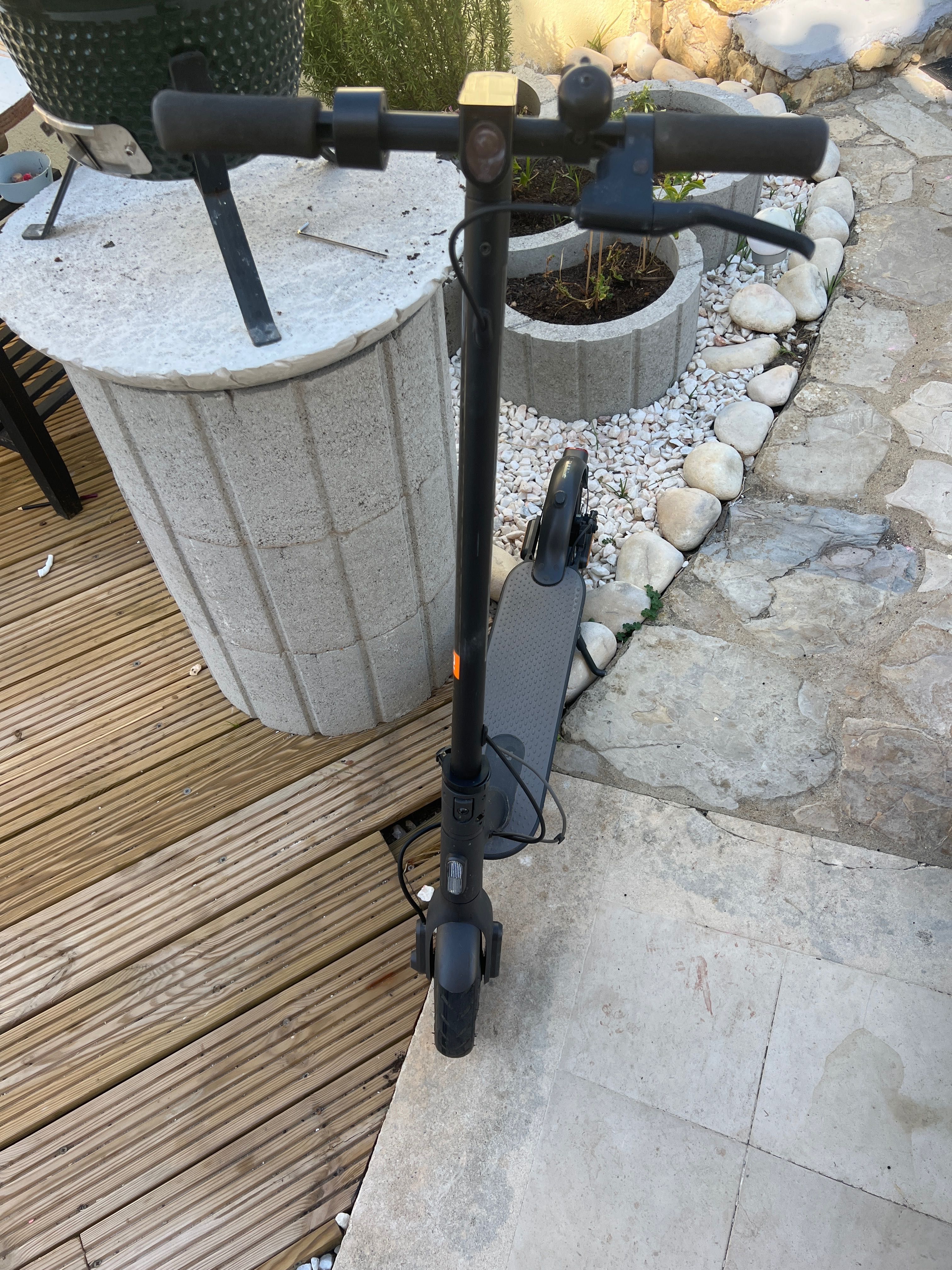 Xiaomi Essentials electric trotinete