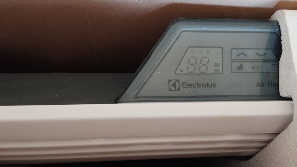 Електричний конвективно-інфрачервонй обігрівач Electrolux EIH/AG2-2000