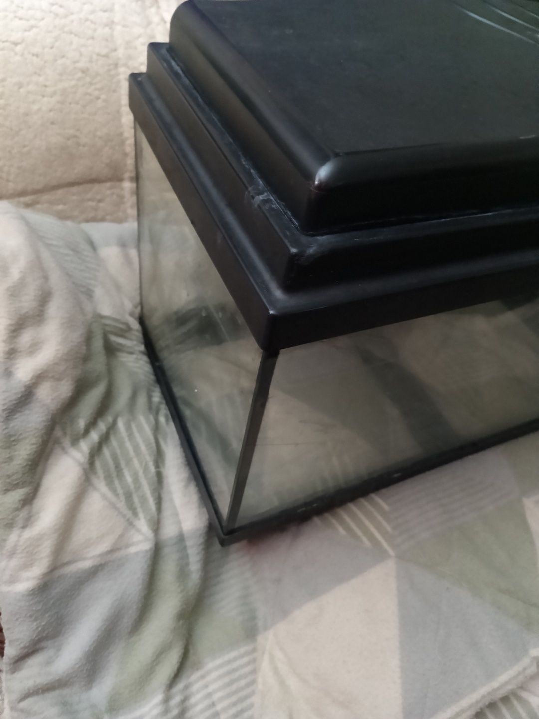 Vendo aquário  com tampa sem luz