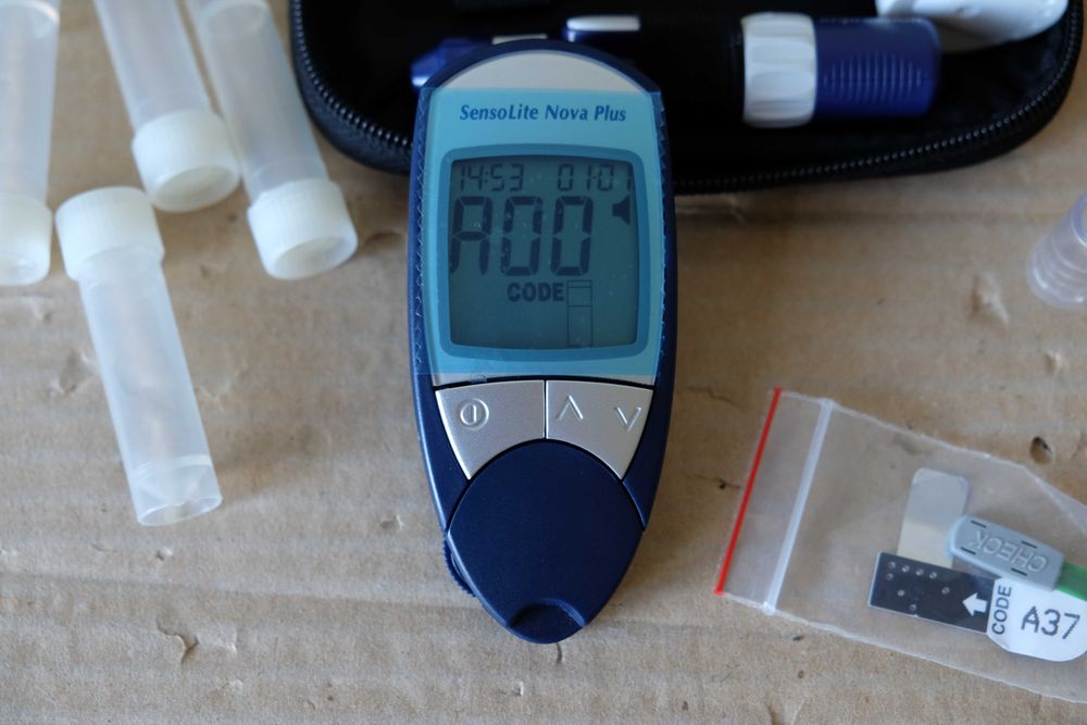 Глюкометр SensoLite Nova Plus.